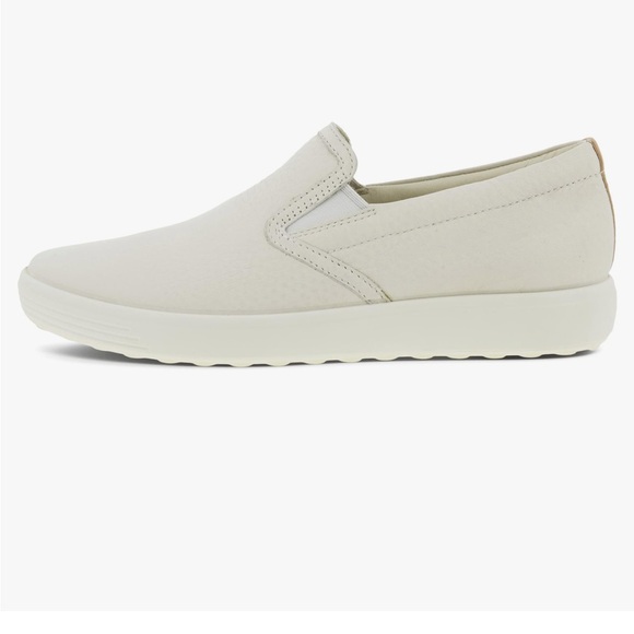 ECCO Women's Soft Casual Slip on Sneaker - Picture 6 of 10